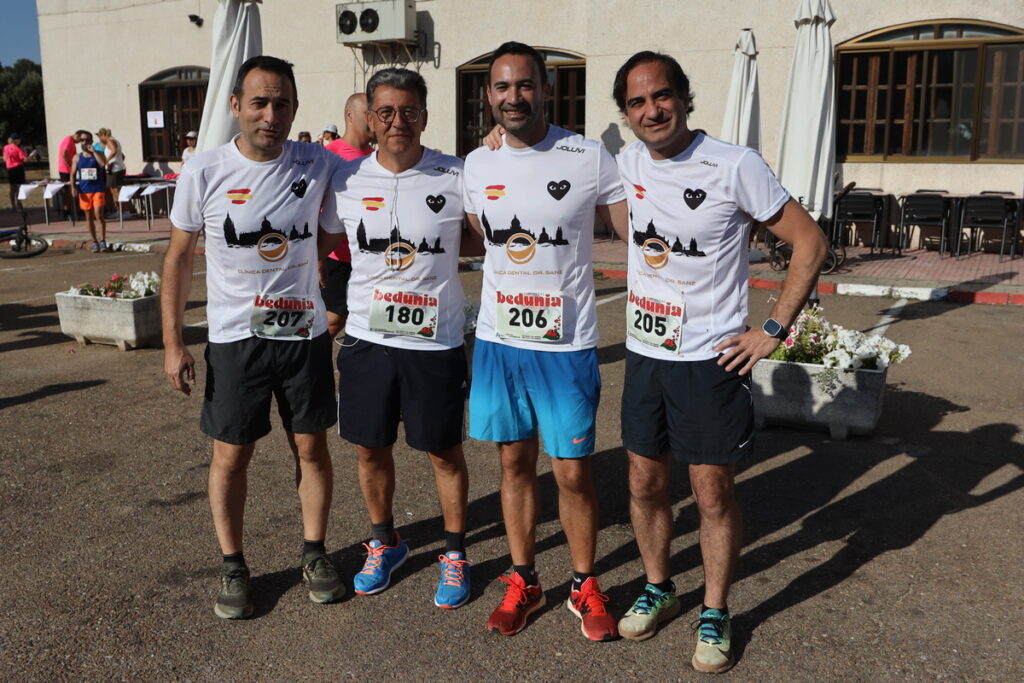 Espectacular estreno del I Cross Urbanizaciones La Rad (Galindo y Perahuy)