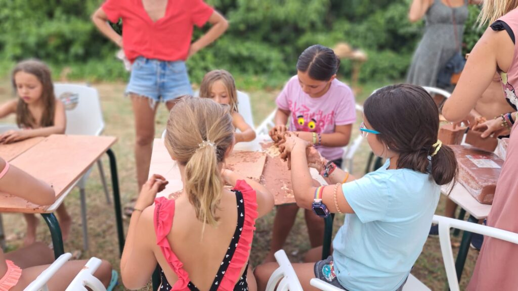 Taller de alfarería en Campo Charro: recuperando la tradición artesanal