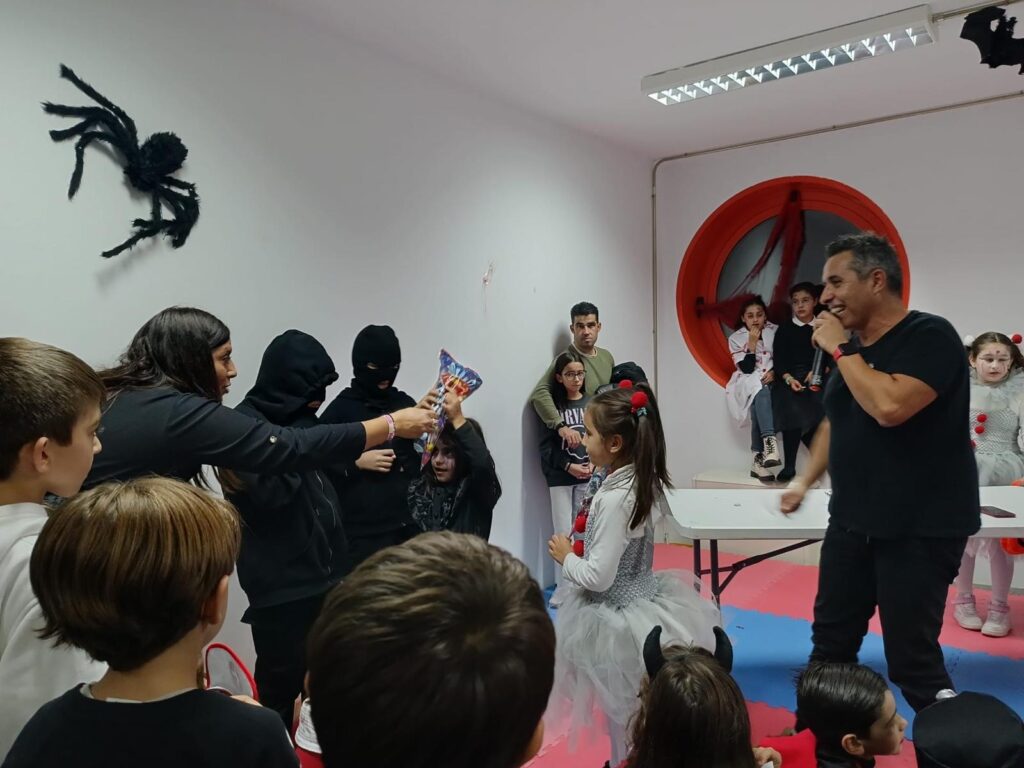 Gran éxito en la Fiesta de Halloween en Galindo y Perahuy: Magia, diversión y tradición