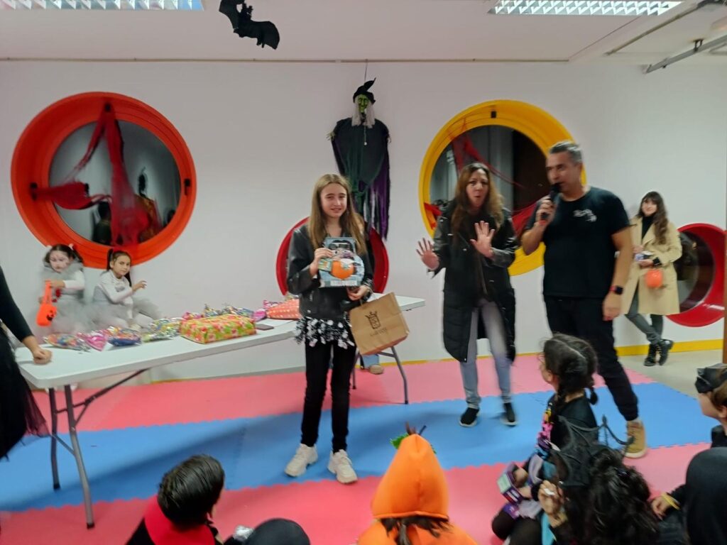 Gran éxito en la Fiesta de Halloween en Galindo y Perahuy: Magia, diversión y tradición