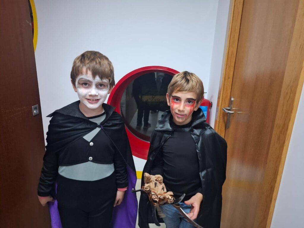 Gran éxito en la Fiesta de Halloween en Galindo y Perahuy: Magia, diversión y tradición