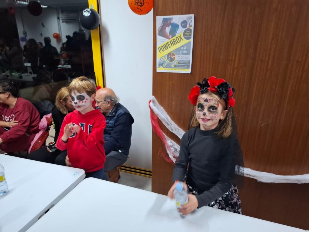 Gran éxito en la Fiesta de Halloween en Galindo y Perahuy: Magia, diversión y tradición
