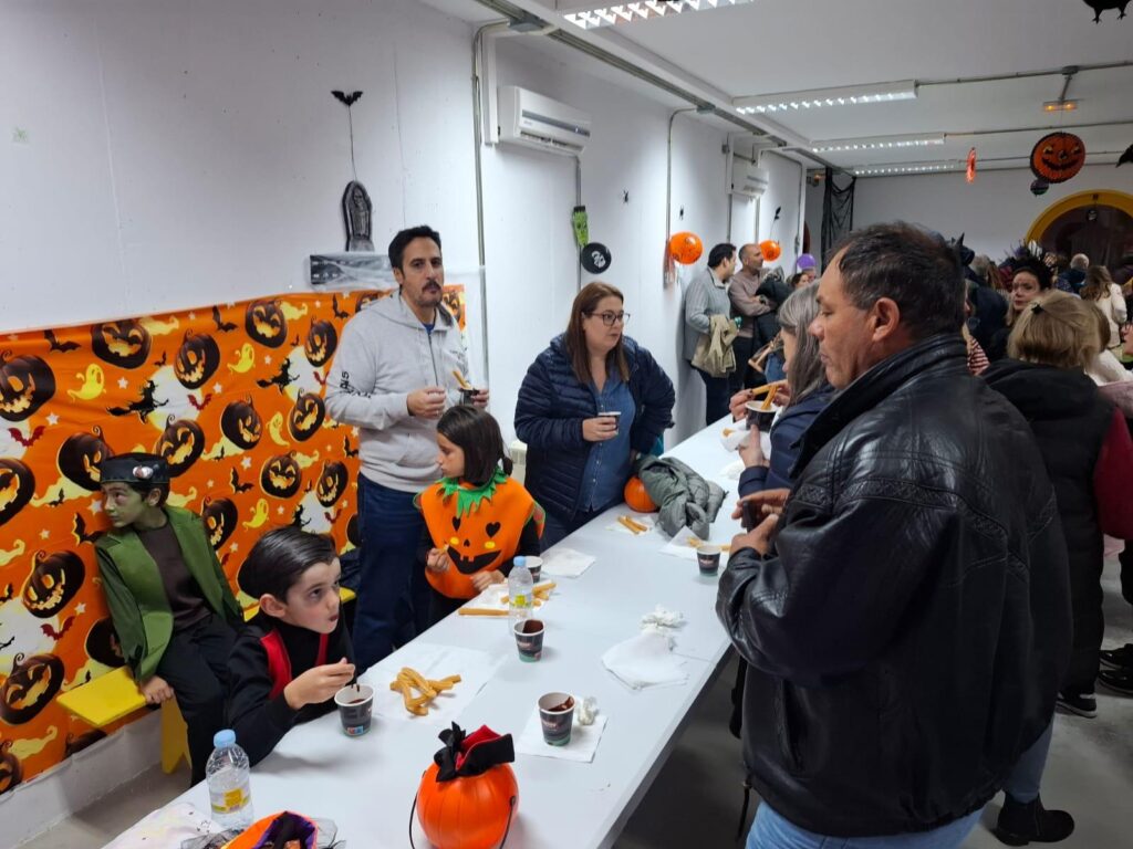 Gran éxito en la Fiesta de Halloween en Galindo y Perahuy: Magia, diversión y tradición