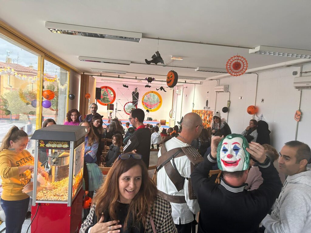 Gran éxito en la Fiesta de Halloween en Galindo y Perahuy: Magia, diversión y tradición
