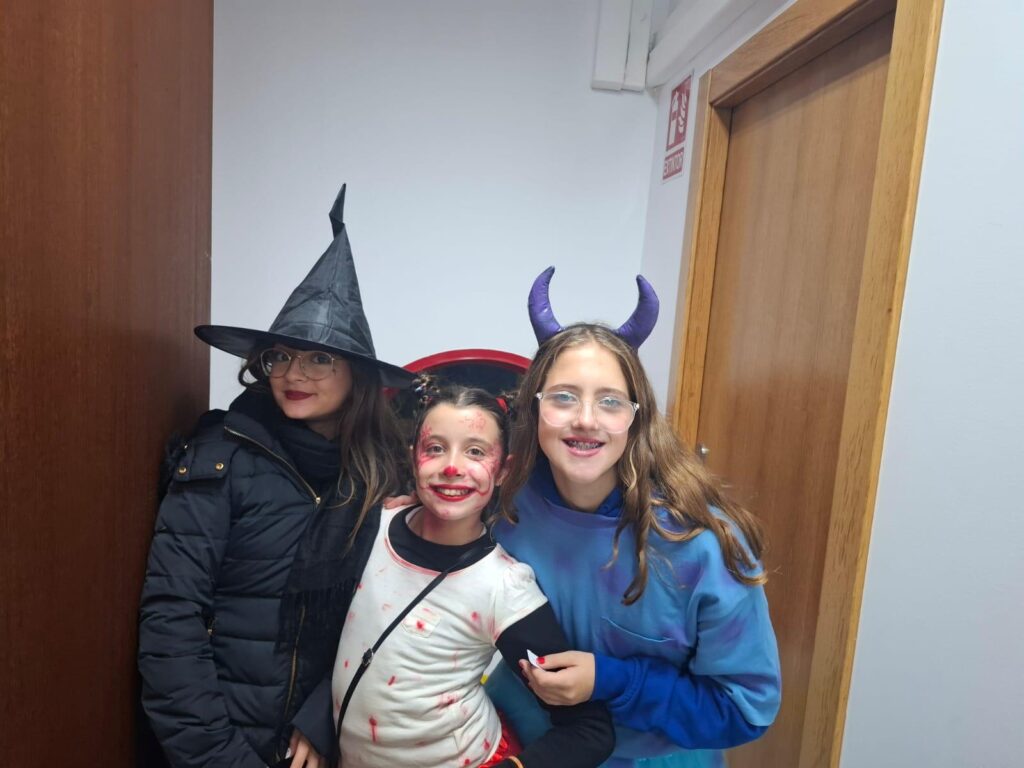Gran éxito en la Fiesta de Halloween en Galindo y Perahuy: Magia, diversión y tradición