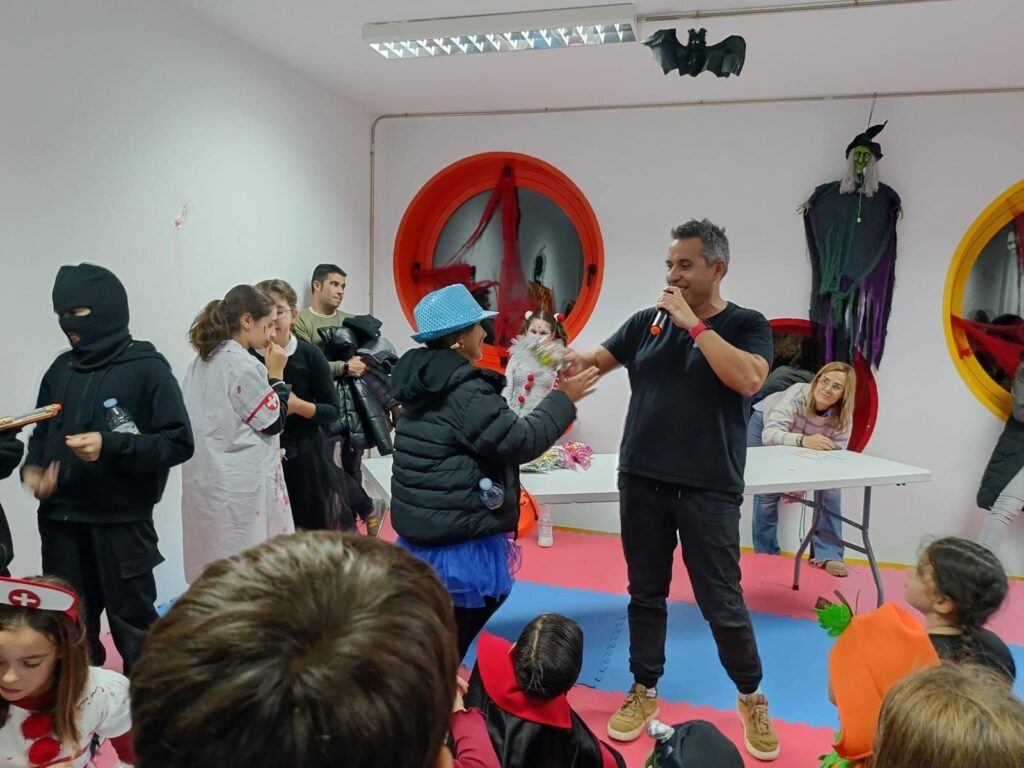 Gran éxito en la Fiesta de Halloween en Galindo y Perahuy: Magia, diversión y tradición