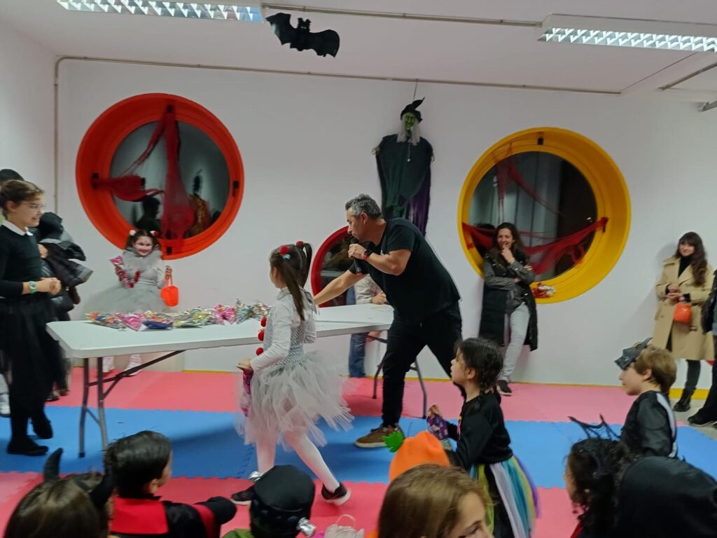 Gran éxito en la Fiesta de Halloween en Galindo y Perahuy: Magia, diversión y tradición