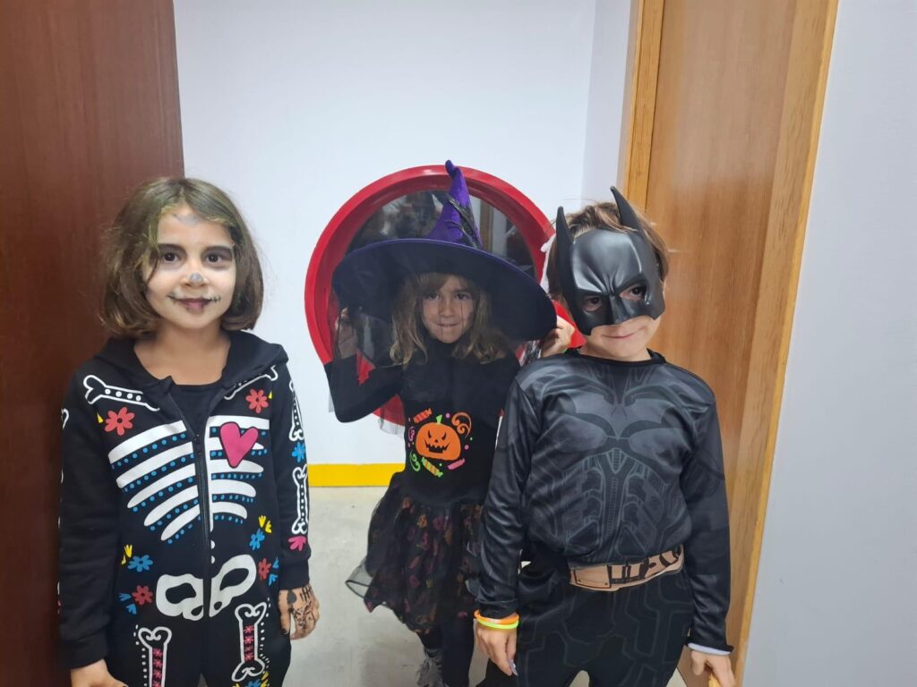 Gran éxito en la Fiesta de Halloween en Galindo y Perahuy: Magia, diversión y tradición