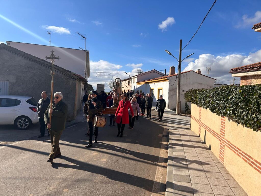 Galindo y Perahuy celebra la misa y procesión en honor a Santa Lucía