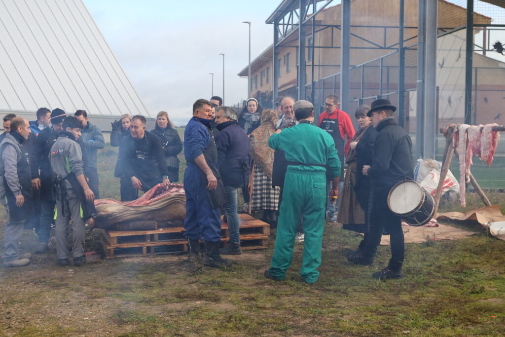 Galindo y Perahuy rinde homenaje al empresario Eustaquio Andrés en la II Fiesta de la Matanza Tradicional