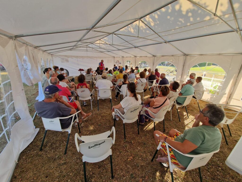 Éxito del taller de primeros auxilios impartido por Cruz Roja en la Urbanización Campo Charro