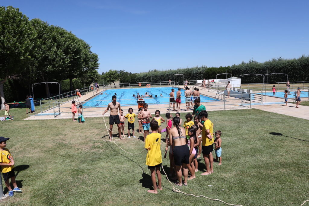Los participantes del Campus David Gallego disfrutan del verano en Galindo y Perahuy